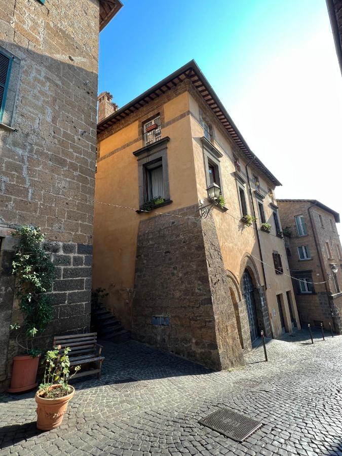 Appartamento Con Terrazzo Орвието Экстерьер фото